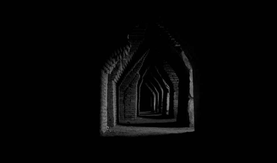 Mandalay-in-bw