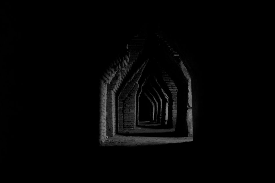 Mandalay-in-bw