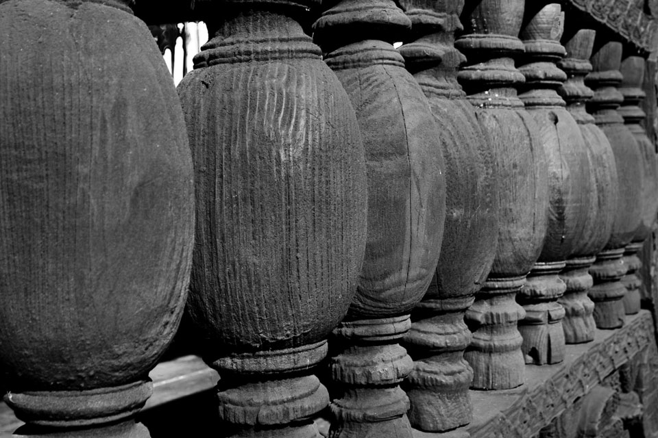 mandalay-in-bw2